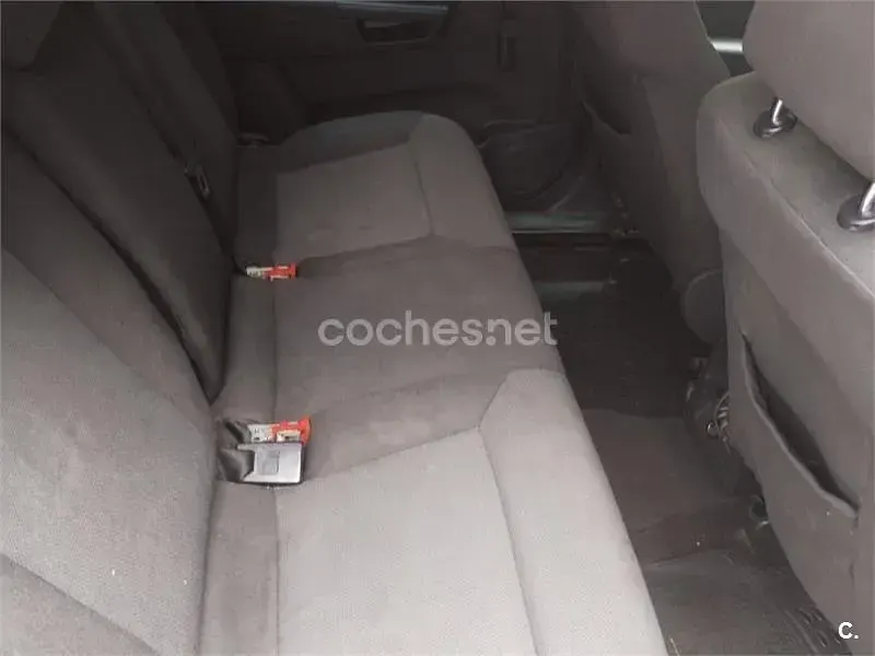 Usado Opel Zafira Cosmo 120 CV (88 kW) 2007 Negro Monovolumen