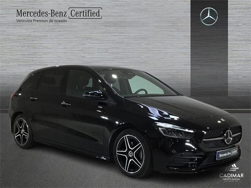 Usado Mercedes B200 150 CV (110 kW) 2023 Negro Monovolumen