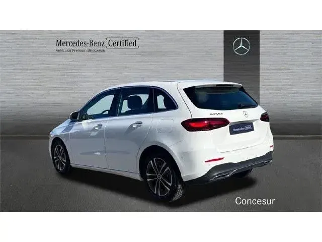 Usado Mercedes B250e 163 CV (119 kW) 2024 Utilitario