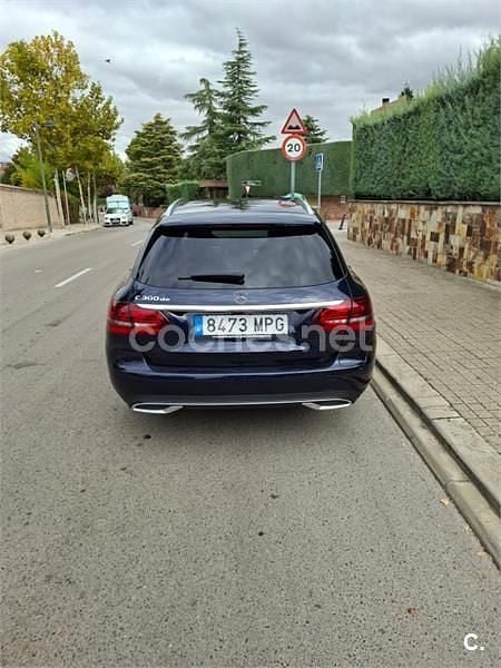 Usado Mercedes C300e 306 CV (225 kW) 2020 Azul Familiar