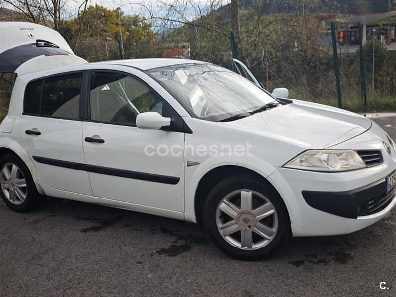Usado Renault Mégane II Authentique 85 CV (62 kW) 2008 Blanco Berlina