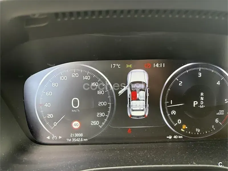 Usado Volvo XC40 150 CV (110 kW) 2019 Negro SUV
