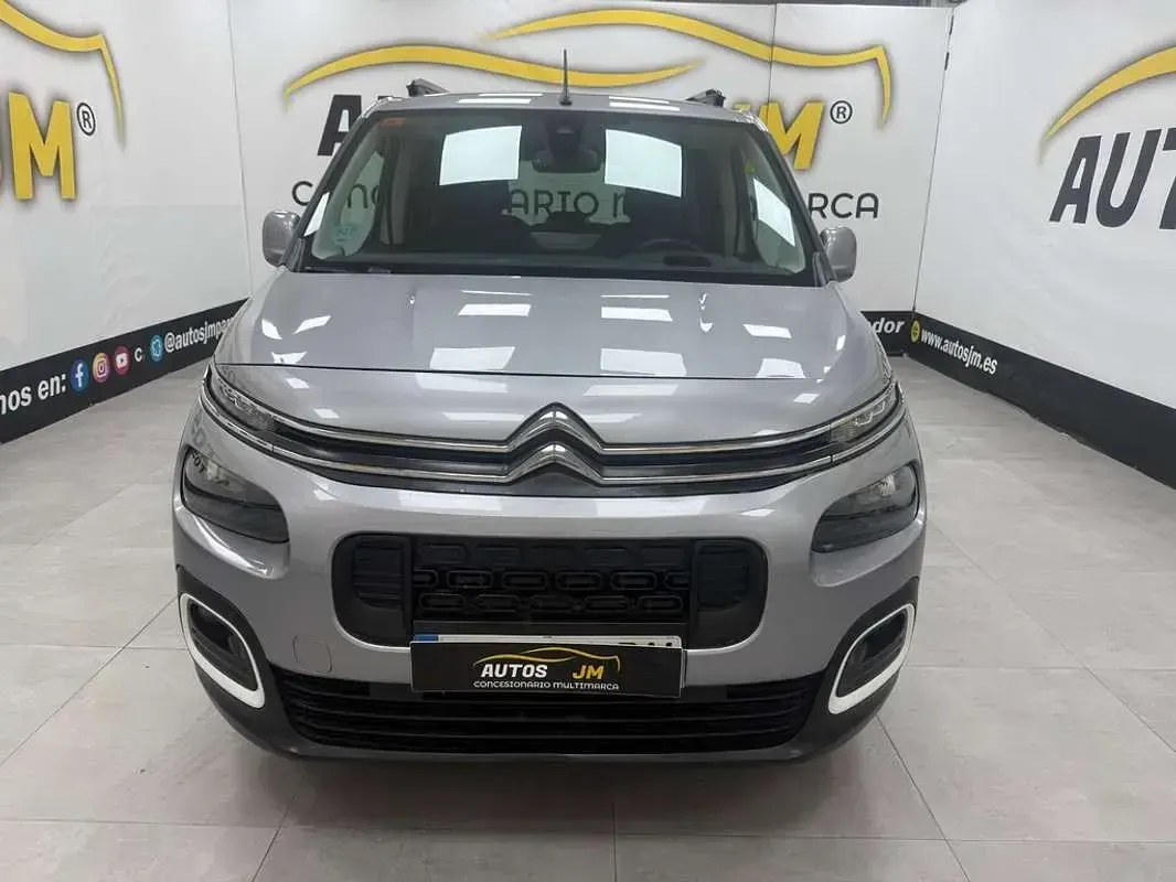 Usado Citroën e-Berlingo Shine 102 CV (75 kW) 2021 Gris Monovolumen