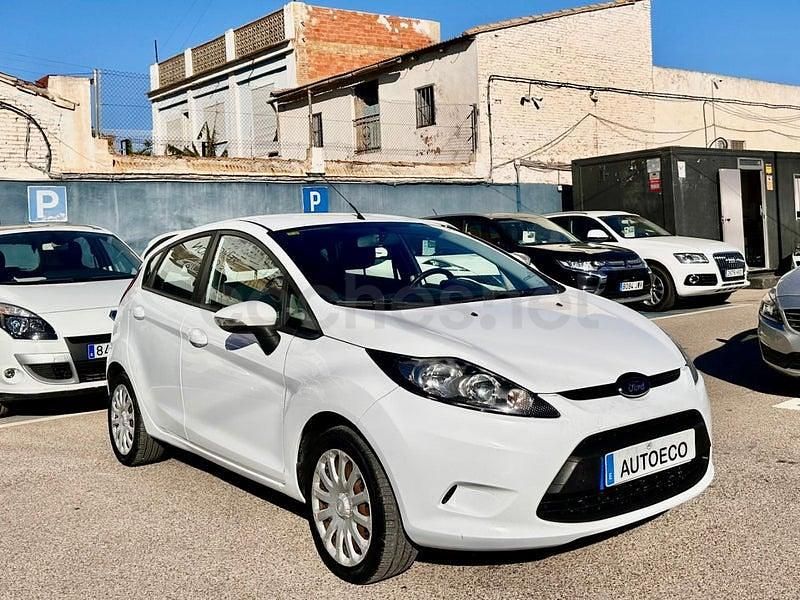 Usado Ford Fiesta 60 CV (44 kW) 2011 Blanco Utilitario