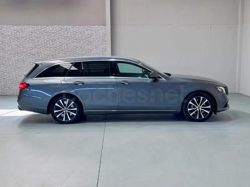 Usado Mercedes E300 306 CV (225 kW) 2019 Gris / plata Familiar