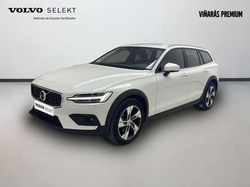 Blanco Usado 2021 Volvo V60 CC Familiar | 36.261 € (Precio justo) - Imagen 1/4