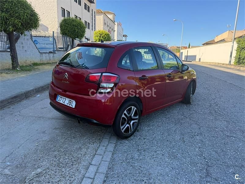 Usado Citroën C3 68 CV (50 kW) 2015 Granate Berlina