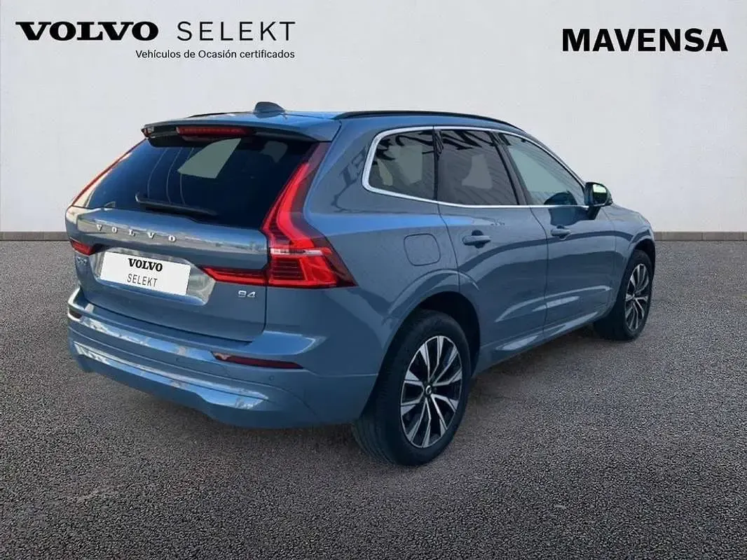 Usado Volvo XC60 Core 197 CV (144 kW) 2023 Gris SUV