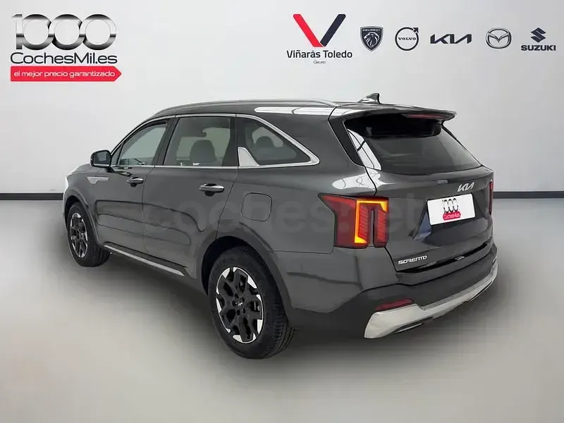 Nuevo Kia Sorento 194 CV (142 kW) 2025 Gris / plata SUV