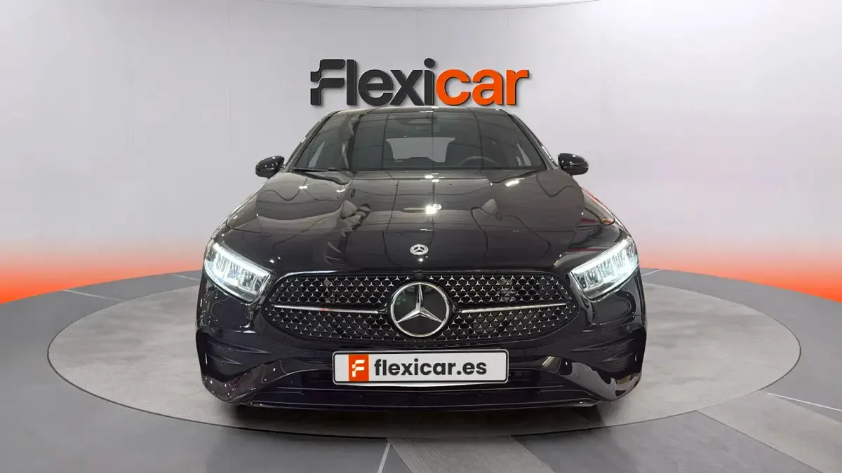 Usado Mercedes A200 163 CV (119 kW) 2025 Negro Berlina