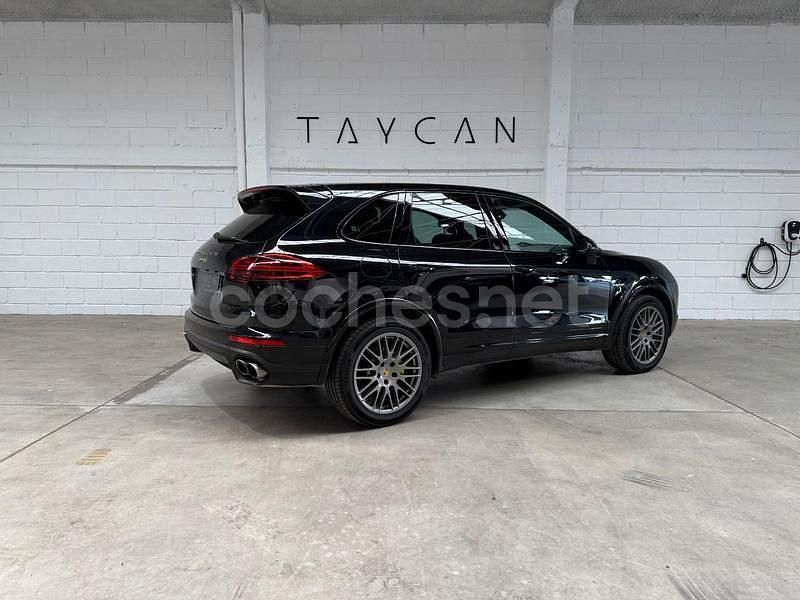 Usado Porsche Cayenne S E-Hybrid Platinum Edition 416 CV (305 kW) 2016 Negro SUV