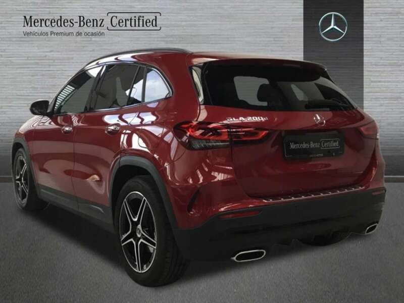 Usado Mercedes GLA200 150 CV (110 kW) 2021 Rojo SUV
