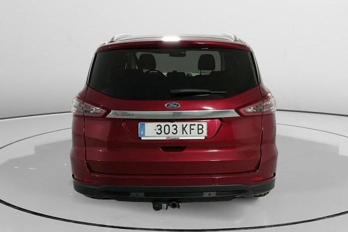 Usado Ford S-MAX Titanium 180 CV (132 kW) 2017 Monovolumen