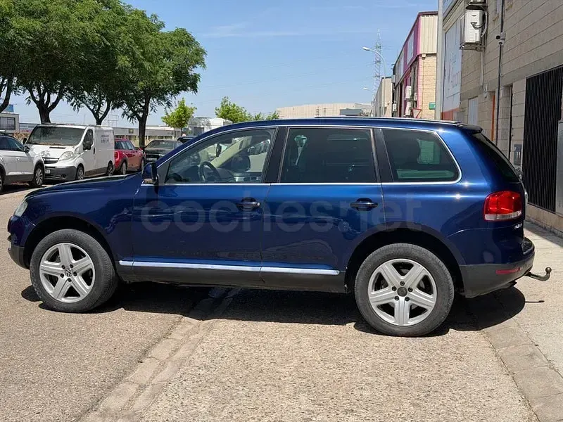 Usado VW Touareg 313 CV (230 kW) 2005 Azul SUV