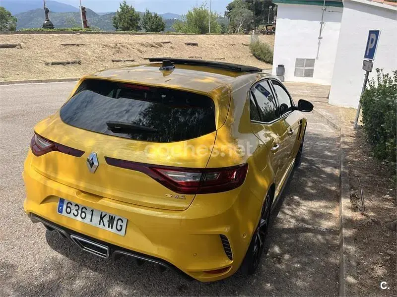 Usado Renault Mégane IV Trophy 300 CV (220 kW) 2019 Amarillo Berlina