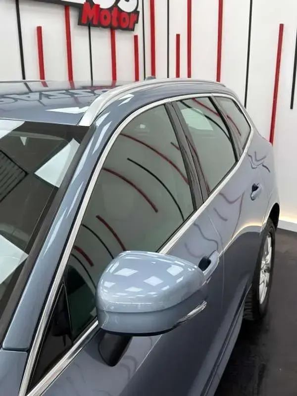 Usado Volvo XC60 Momentum 150 CV (110 kW) 2020 Azul SUV