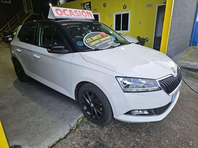 Usado Skoda Fabia Active 95 CV (69 kW) 2019 Blanco Utilitario