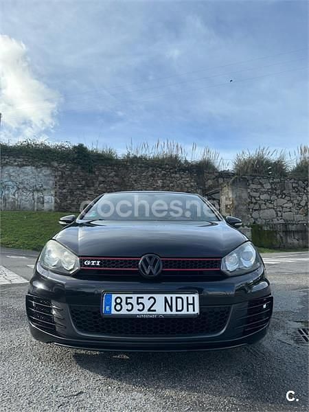 Usado VW Golf VI GTI 210 CV (154 kW) 2010 Negro Utilitario