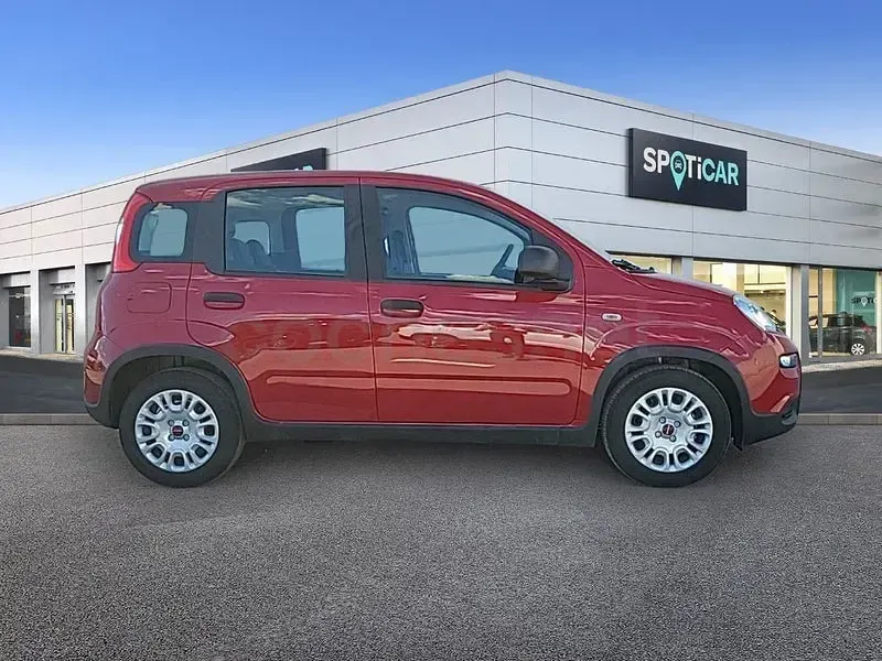 Nuevo Fiat Panda 70 CV (51 kW) 2025 Rojo Utilitario