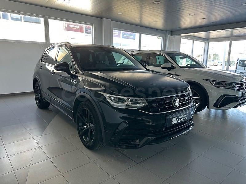 Usado VW Tiguan R-line 200 CV (147 kW) 2022 Negro SUV
