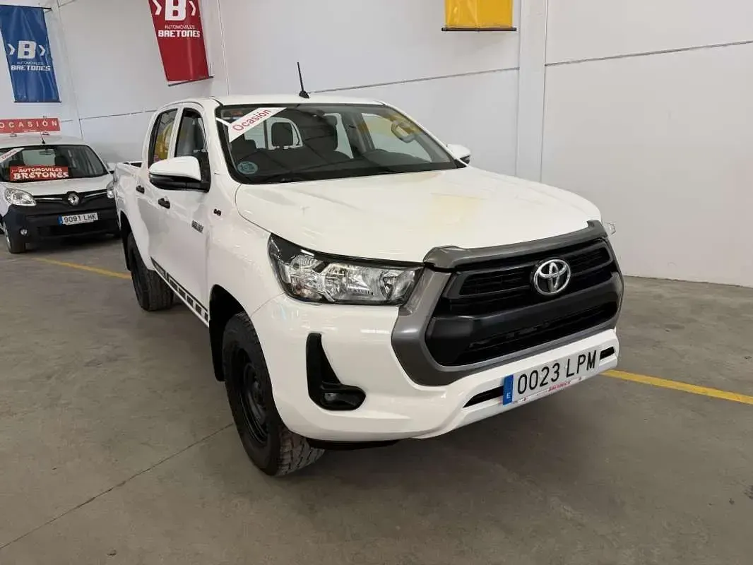 Usado Toyota HiLux 150 CV (110 kW) 2021 Blanco Pickup/Camioneta