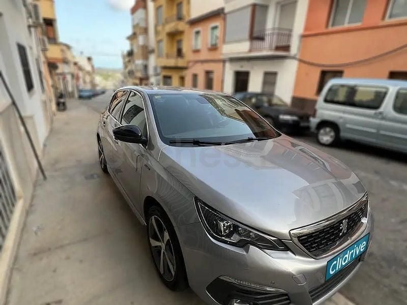 Usado Peugeot 308 GT-line 130 CV (95 kW) 2017 Gris / plata Berlina
