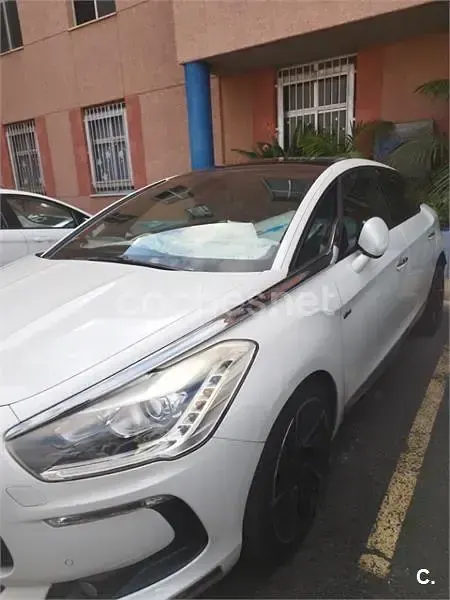 Usado Citroën DS5 200 CV (147 kW) 2013 Blanco Utilitario