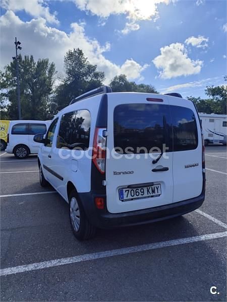 Blanco Usado 2016 Renault Kangoo Monovolumen | 15.000 € (Caro) - Imagen 1/4