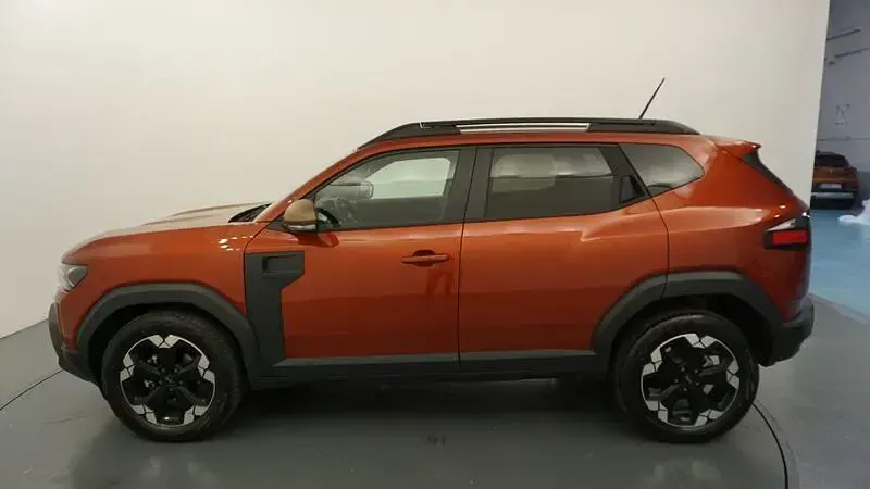 Usado Dacia Duster Extreme 131 CV (96 kW) 2025 Naranja SUV