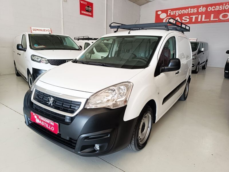 Blanco Usado 2018 Peugeot Partner Monovolumen | 10.600 € (Precio justo) - Imagen 1/4