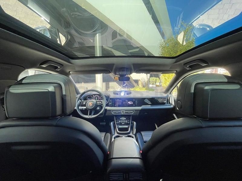 Usado Porsche Cayenne 470 CV (345 kW) 2023 Gris / plata SUV