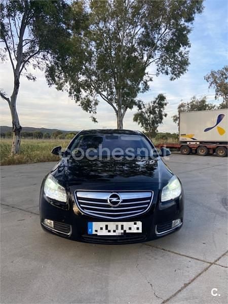 Usado Opel Insignia Edition 160 CV (117 kW) 2009 Negro Berlina