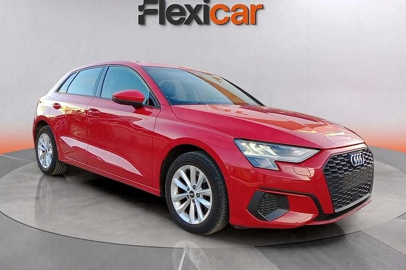 Usado Audi A3 Premium 110 CV (80 kW) 2021 Rojo Berlina