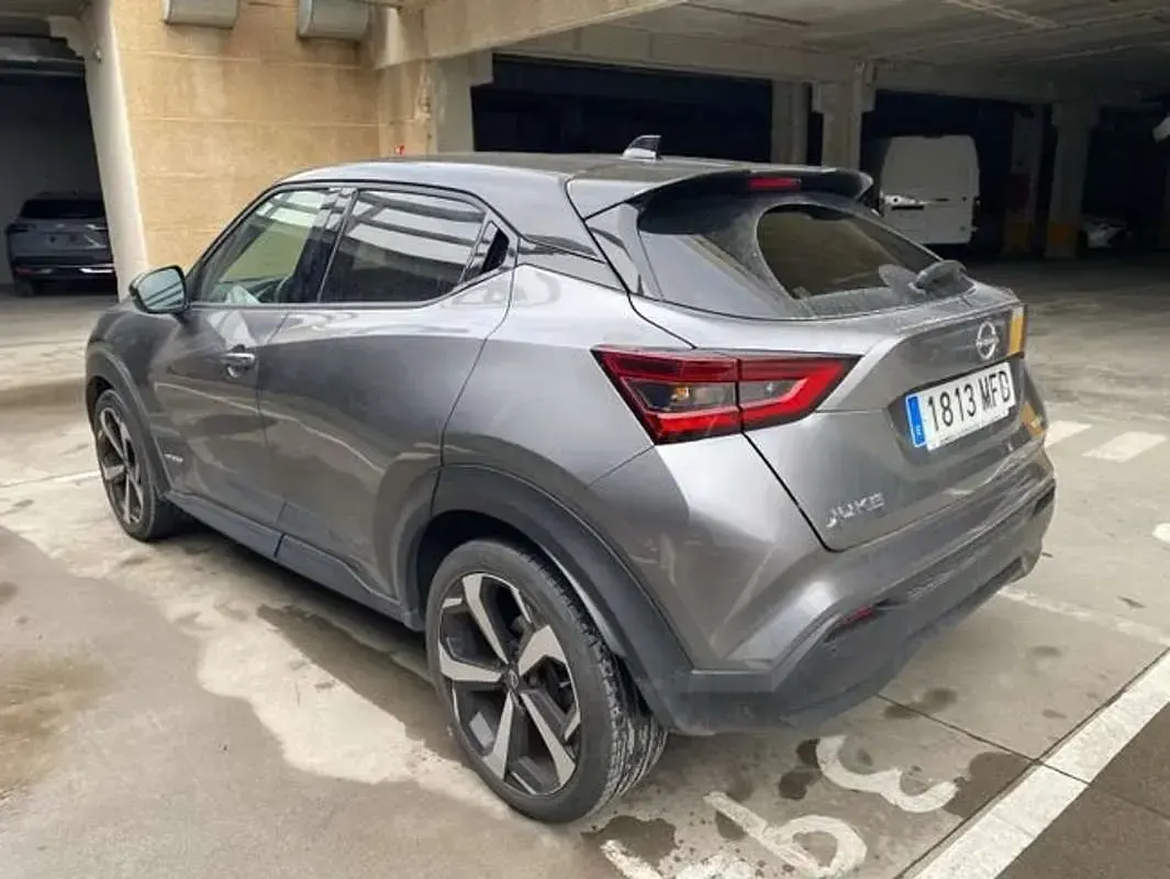 Usado Nissan Juke Tekna 143 CV (105 kW) 2023 Gris SUV