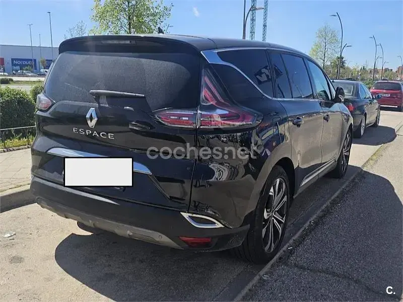 Usado Renault Espace Initiale 200 CV (147 kW) 2019 Negro Monovolumen