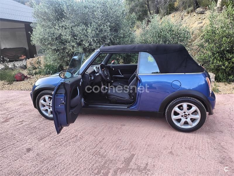 Usado Mini One Cabriolet 90 CV (66 kW) 2008 Azul Descapotable