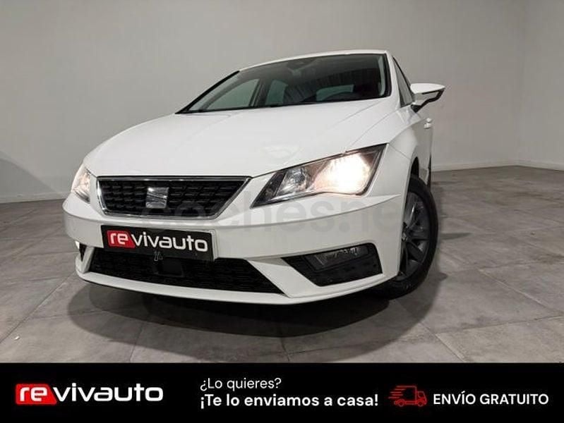 Usado Seat Leon Style 130 CV (95 kW) 2019 Blanco Berlina
