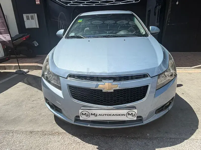 Usado Chevrolet Cruze LS 125 CV (91 kW) 2010 Azul Berlina