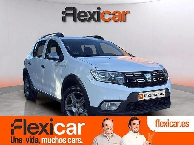 Blanco Usado 2017 Dacia Sandero Lauréate Utilitario | 10.890 € (Precio justo) - Imagen 1/4