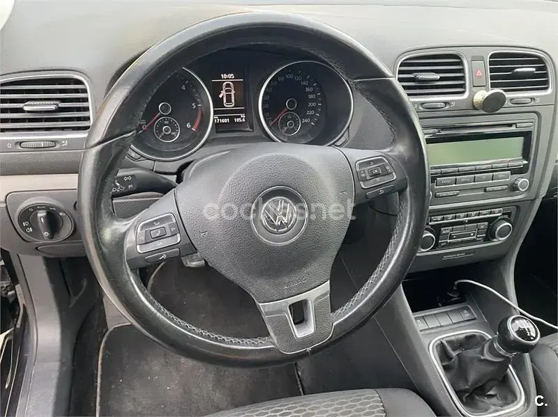 Usado VW Golf VI Advance 105 CV (77 kW) 2011 Negro Utilitario