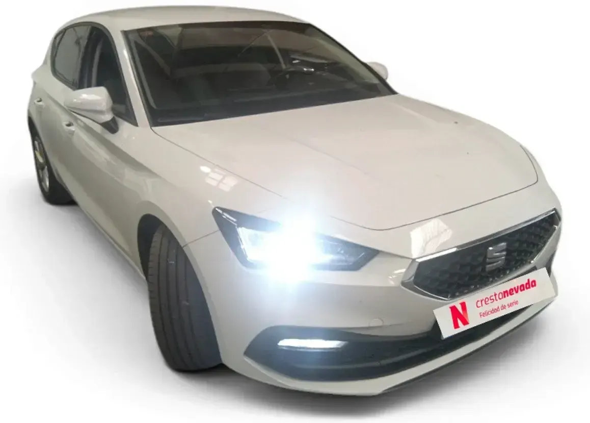 Usado Seat Leon Style 115 CV (84 kW) 2021 Blanco