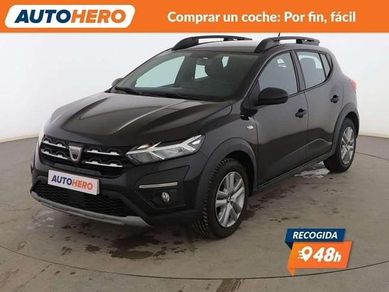 Negro Usado 2021 Dacia Sandero Essentiel Utilitario | 12.666 € (Precio justo) - Imagen 1/3