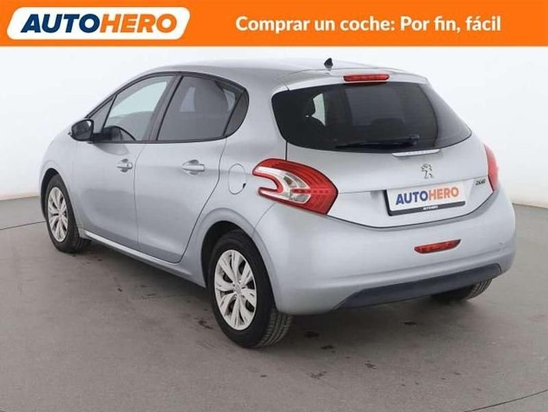 Usado Peugeot 208 Active 68 CV (50 kW) 2014 Gris Utilitario