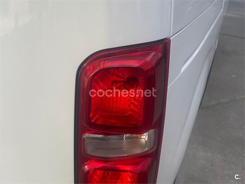 Usado Citroën Jumpy 71 CV (52 kW) 2004 Blanco Monovolumen