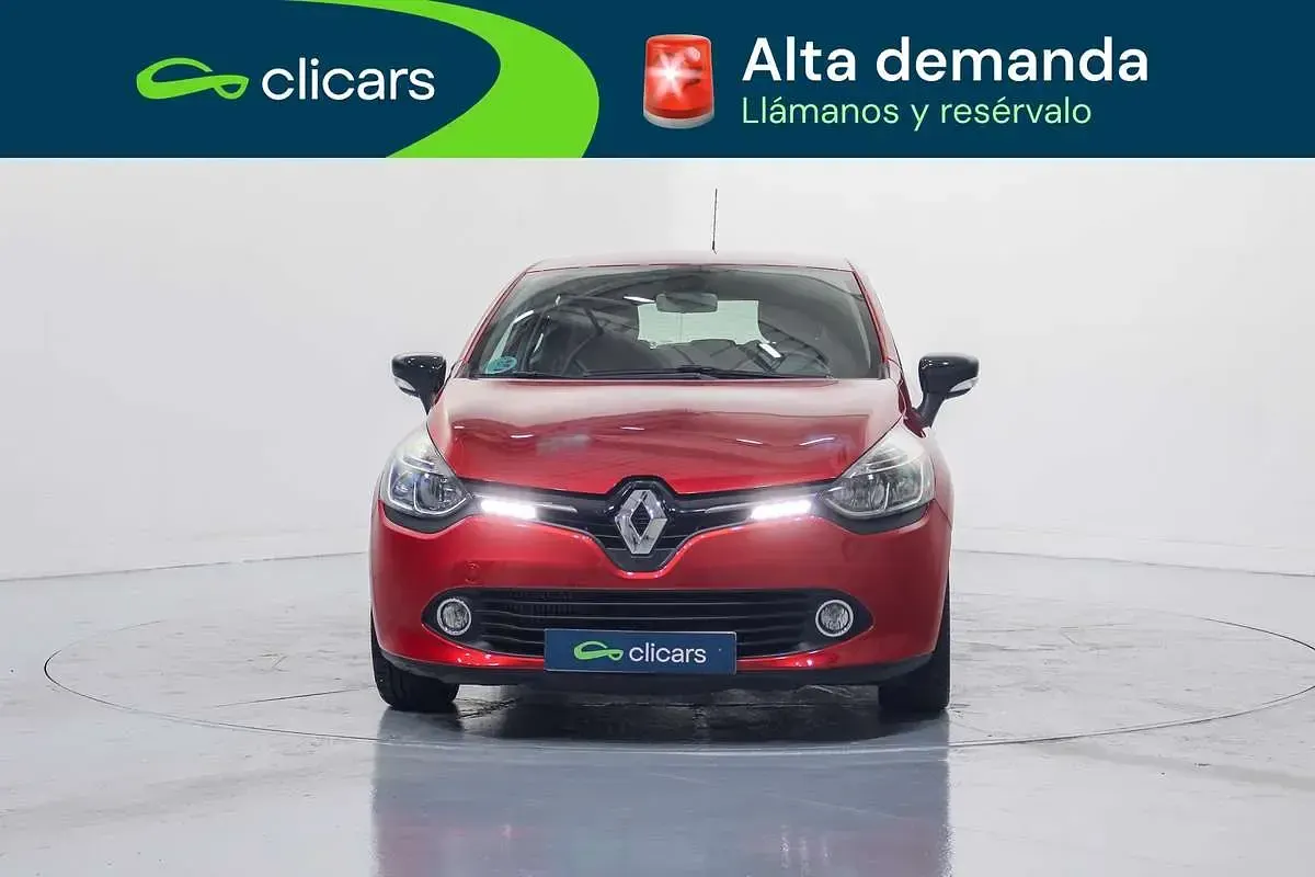 Usado Renault Clio IV 90 CV (66 kW) 2015 Rojo Utilitario