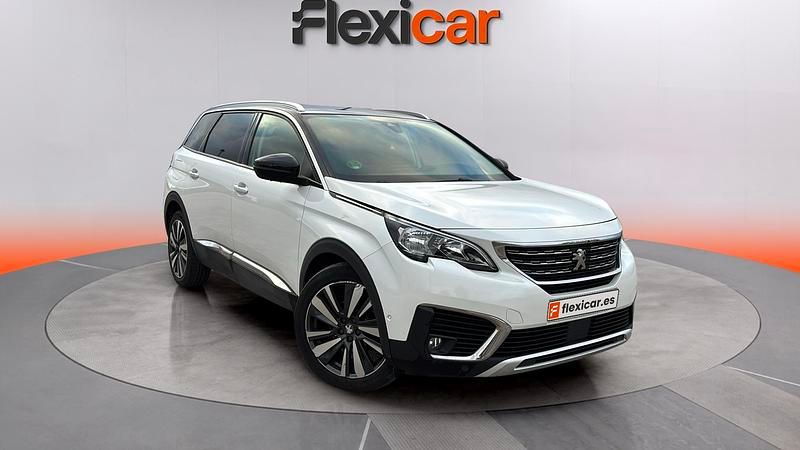 Usado Peugeot 5008 Allure 131 CV (96 kW) 2018 Blanco Monovolumen