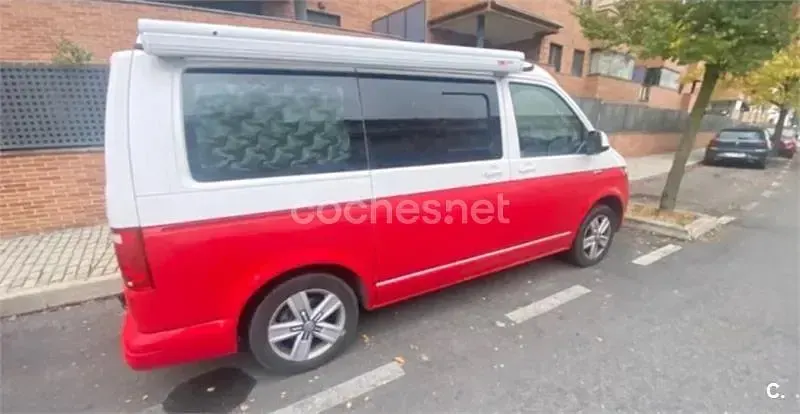 Usado VW T5 Pro 114 CV (83 kW) 2015 Rojo Van