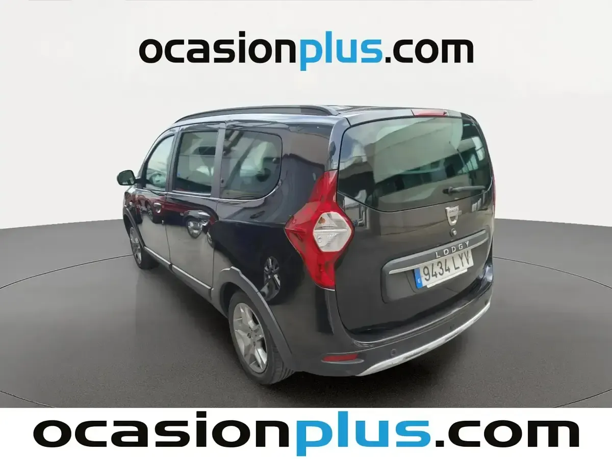 Usado Dacia Lodgy Comfort 115 CV (84 kW) 2022 Negro Monovolumen