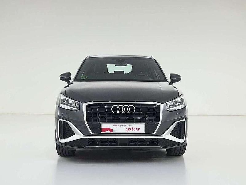 Usado Audi Q2 Ambiente 150 CV (110 kW) 2025 Negro SUV