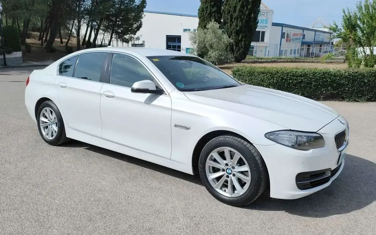 Usado BMW 520 190 CV (139 kW) 2013 Blanco Berlina